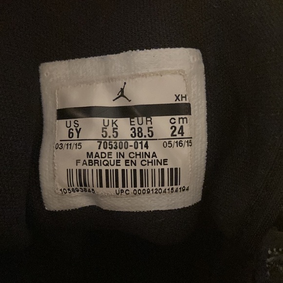 Nike Air Jordan 1 Retro High Cool Grey boys - Picture 5 of 7